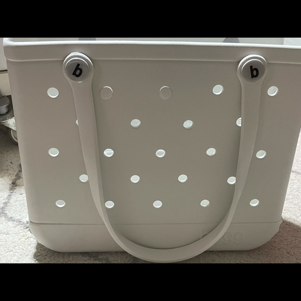 Bogg bag shipping